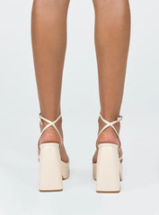 La Belle Heels Bone