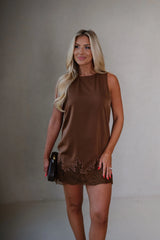 Scalloped Lace Hem Sleeveless Mini Shift Dress-Brown